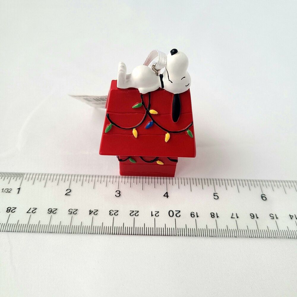 Hallmark Peanuts Snoopy Doghouse Christmas Ornament — Vintage Collectible - Picture 10 of 11